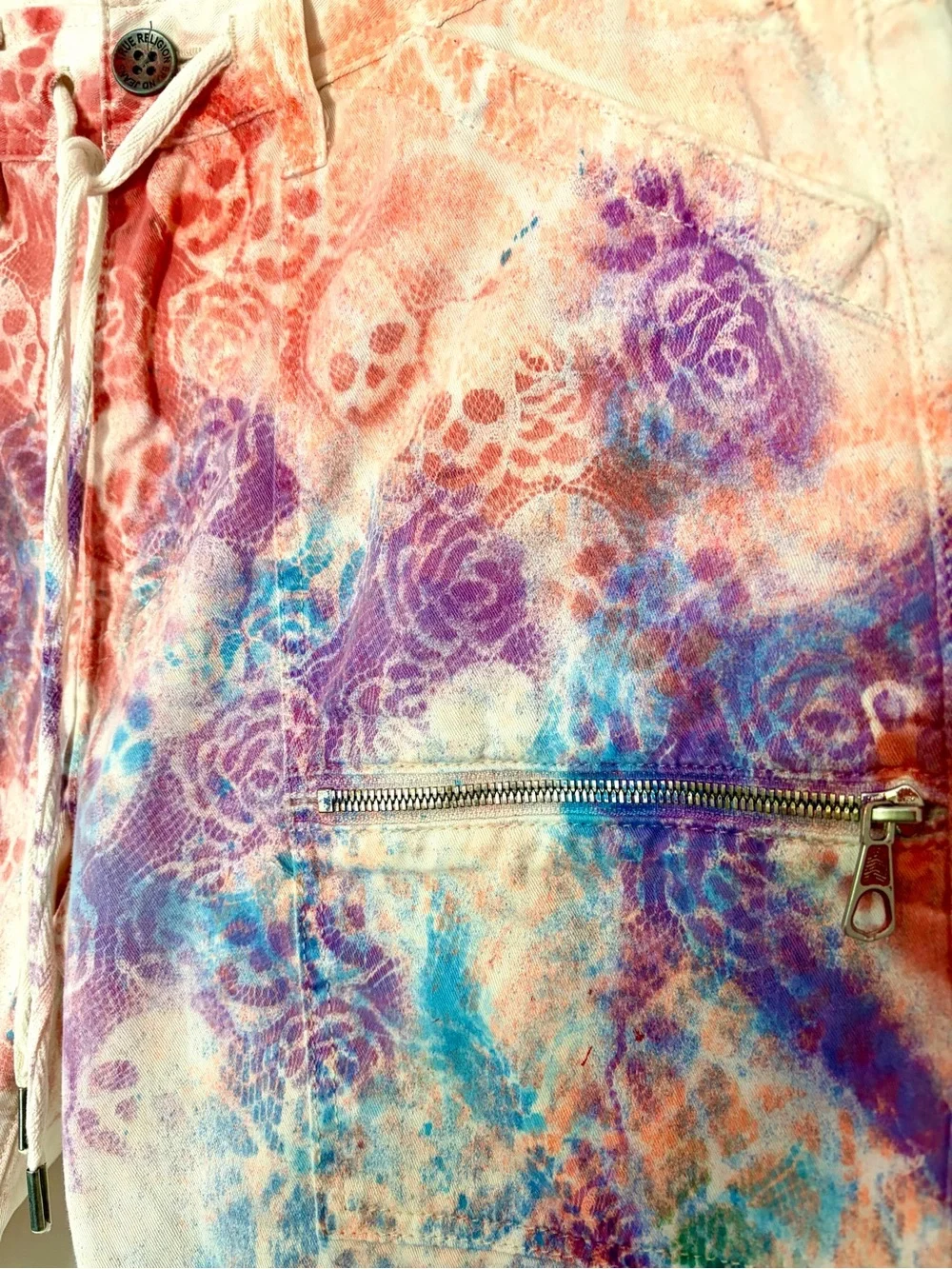 True Religion Skulls & Roses Tie-Dye Distressed Shorts. Streetwear Urban Grunge
